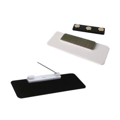 PLACA IDENTIFICACION DE PERSONAL CON IMAN O IMPERDIBLE